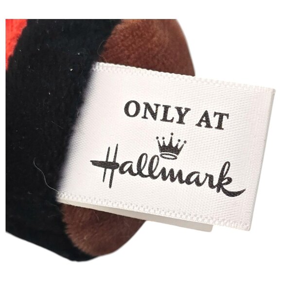 Hallmark Itty Bittys Plush Set of 4 Peanuts Gang Charlie Brown Linus Lucy Snoopy - Picture 15 of 16